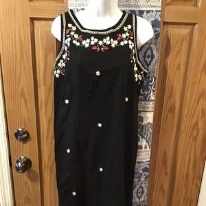 💚3/$25 Ultra Dress size 10 petite black sleeveless dress with flower accents